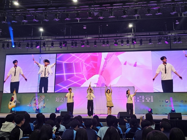 2025년 한국마약퇴치운동본부 선정 마약예방 교육극, 뮤지컬 '블랙홀' 순회 공연